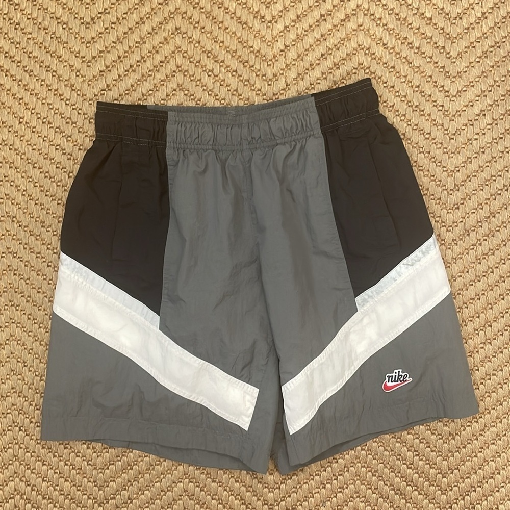 Nike - Classic Swim Shorts - Black / Grey / White - L